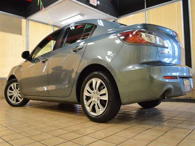 2013 Mazda Mazda3 i SV 4dr Sedan 5A